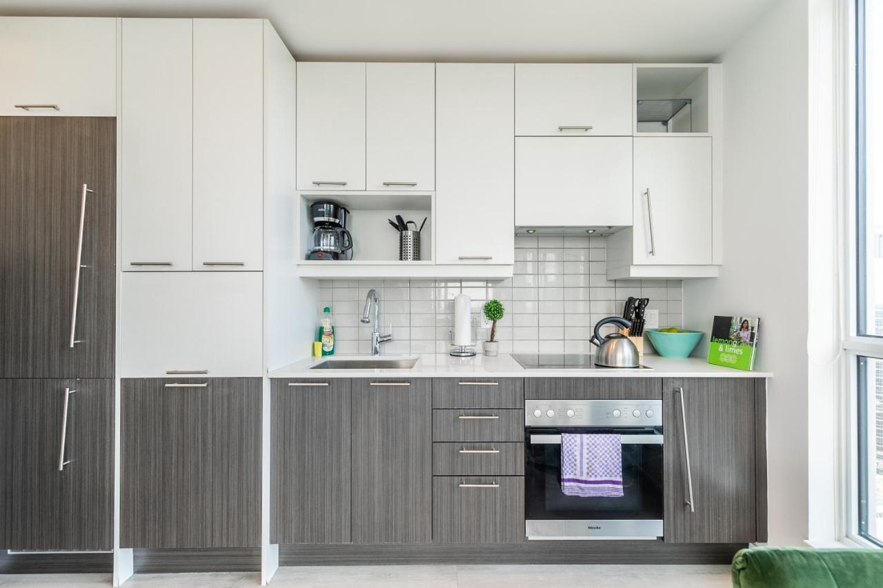 Luxury 2 Bedroom In The Heart Of Entertainment District W/ Cn Tower View Toronto Exterior foto