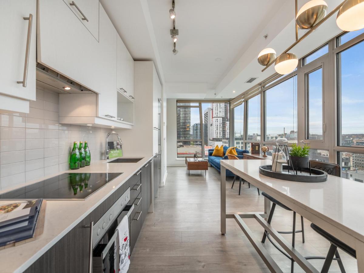 Luxury 2 Bedroom In The Heart Of Entertainment District W/ Cn Tower View Toronto Exterior foto